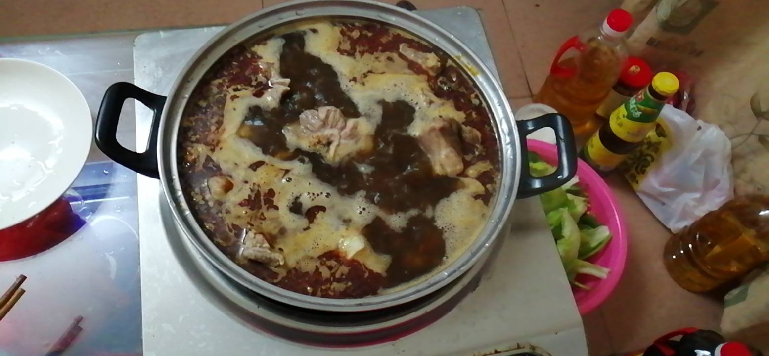 老哥，饮到未

69 / 作者:专业吃席 / 