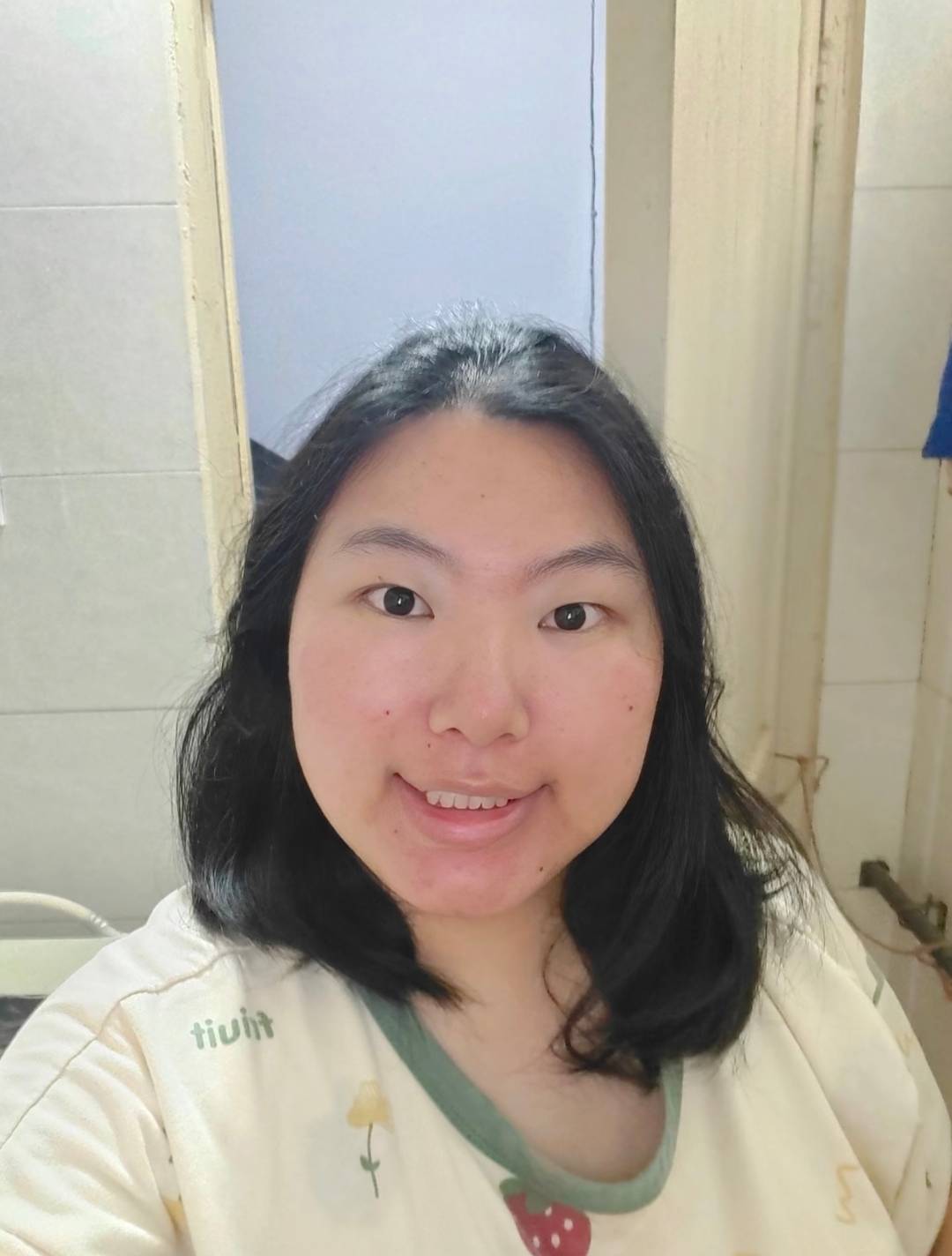 家里面介绍的女朋友，说是04年的，我有点不相信，怎么搞，我不想要

73 / 作者:入戏太深55 / 