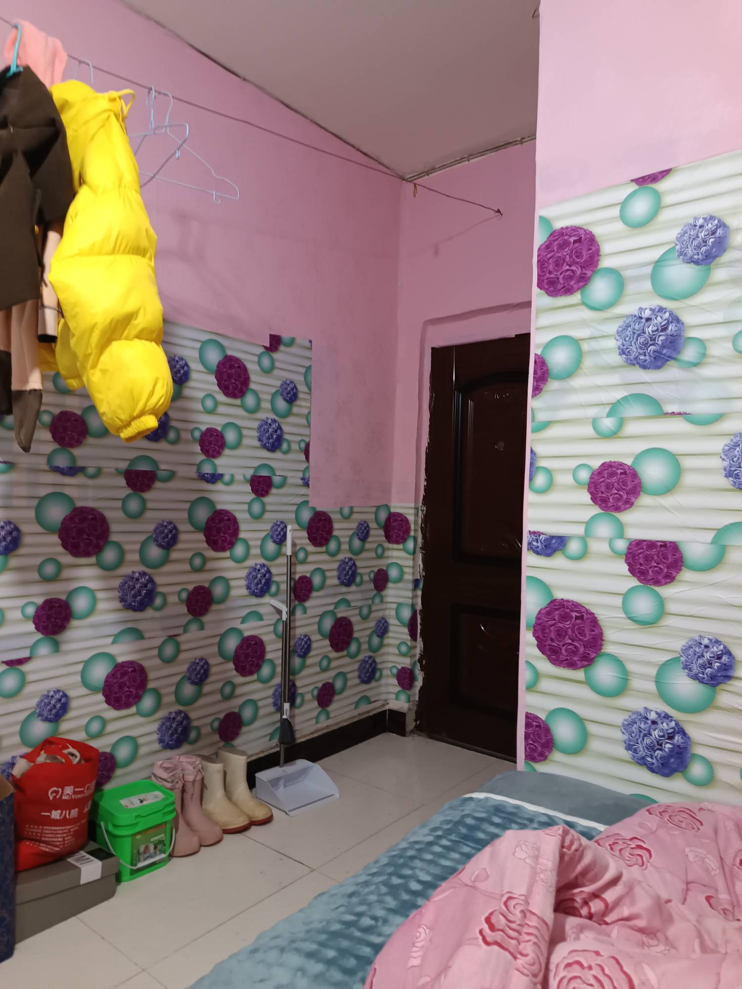 过年就在出租屋里过算了



0 / 作者:浪花的泡沫、 / 