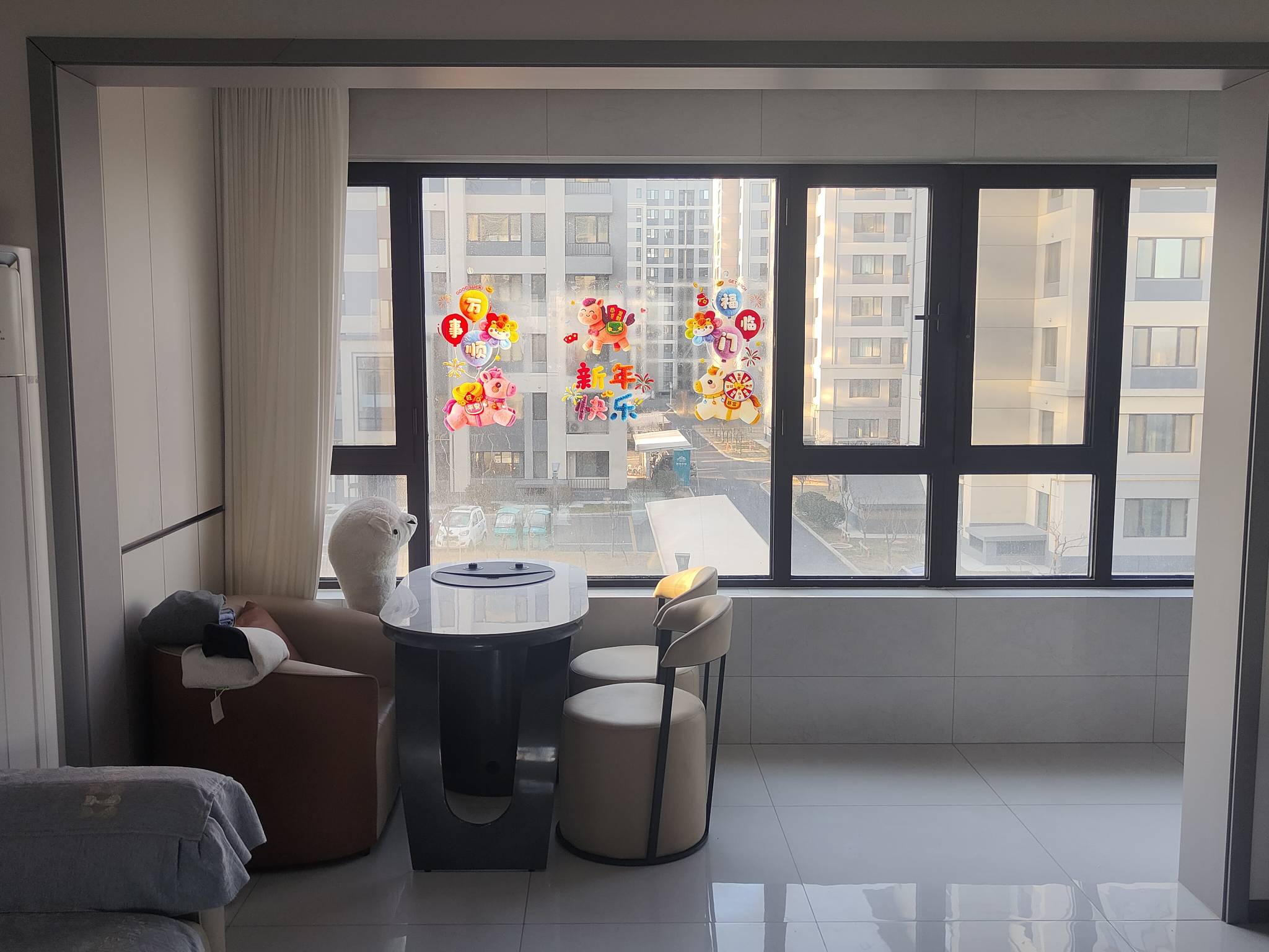 各位老哥2026新年快乐！



60 / 作者:图谋i / 