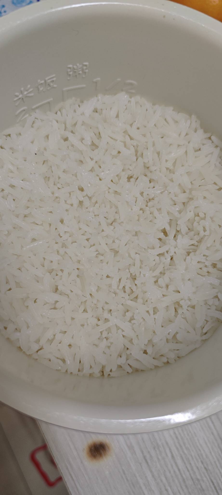 又得我亲自下厨了，饭煮好了，一会用电磁炉随便炒二个菜

64 / 作者:卡农豆包 / 