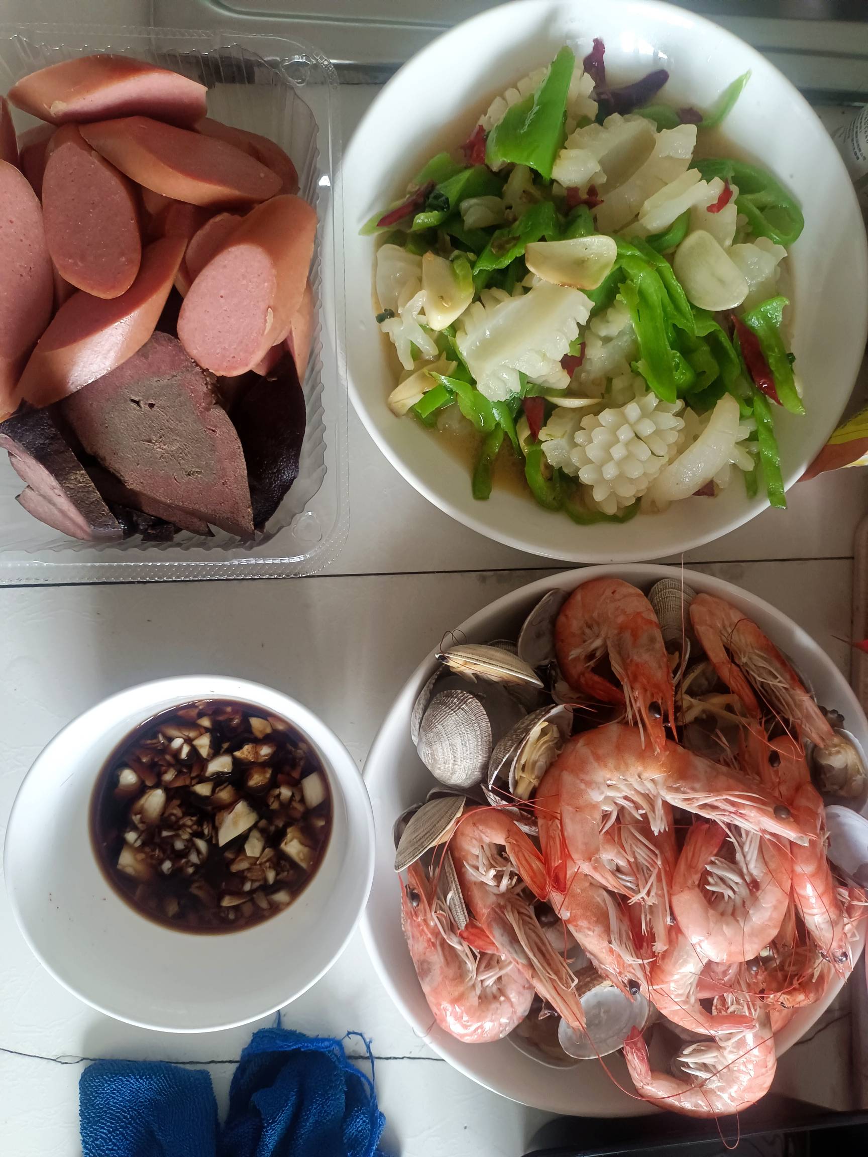 新年快乐 老哥们。新的一年祝大家和和美美心想事成吧。过年了老哥们对自己好点



55 / 作者:姜宁堰 / 