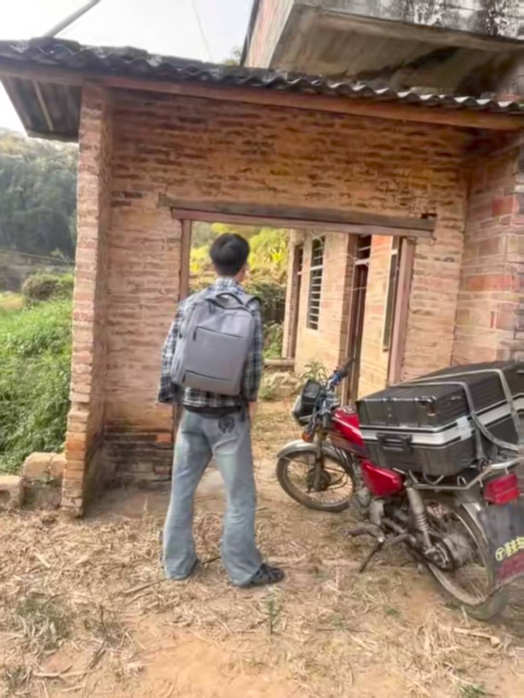 一切都没有


52 / 作者:挂币仔 / 