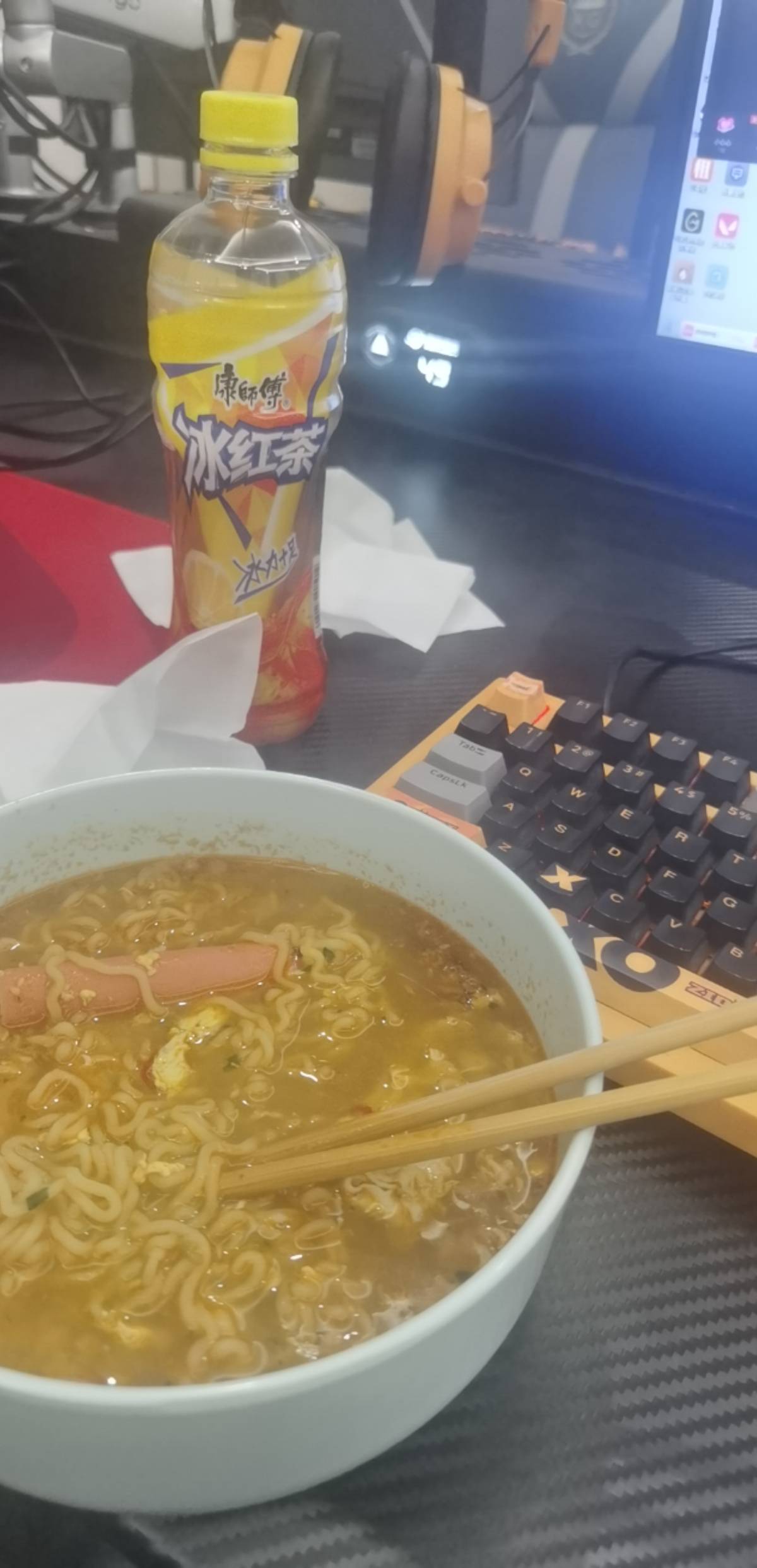 有老哥比我苦吗？
输了500个，现在负债200个

9 / 作者:略略哒哒 / 