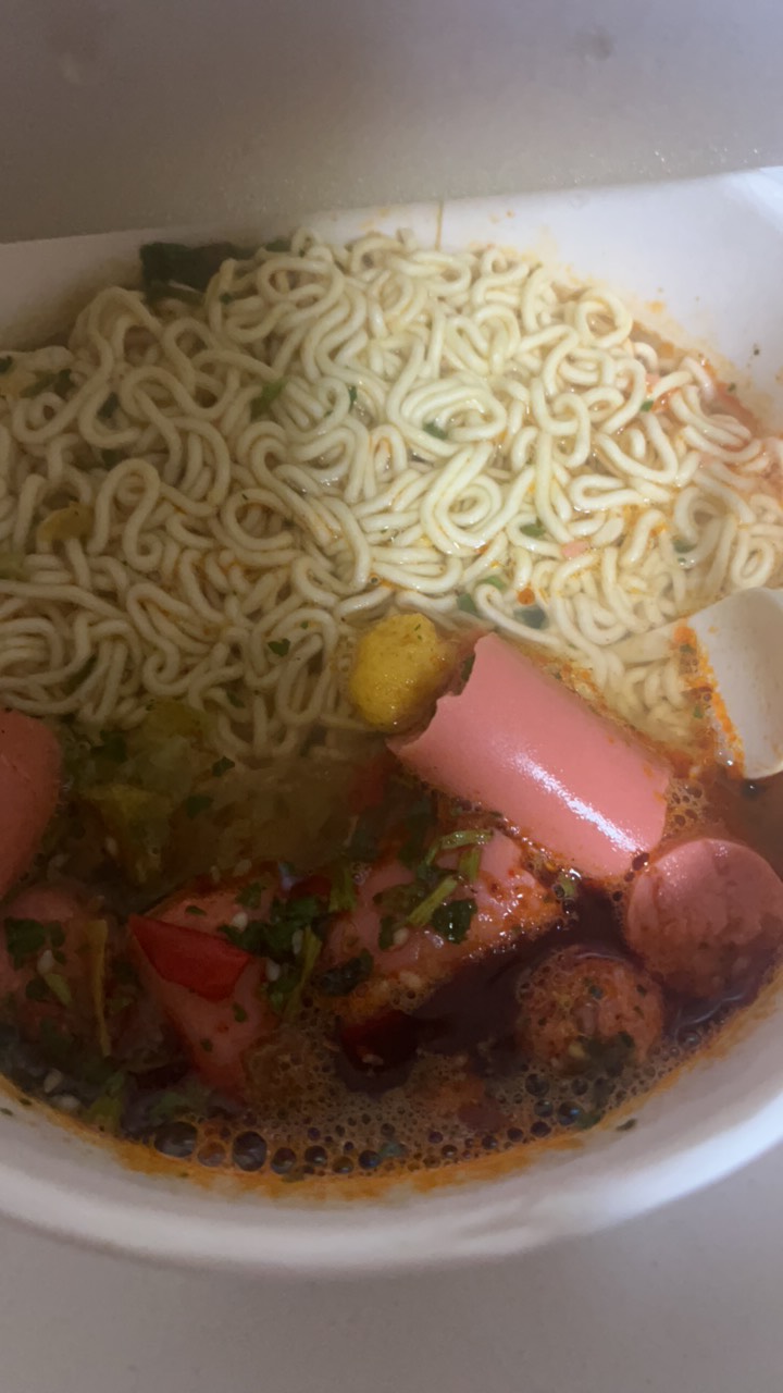 吃年夜饭了老哥们

34 / 作者:卡农从不缺人才 / 