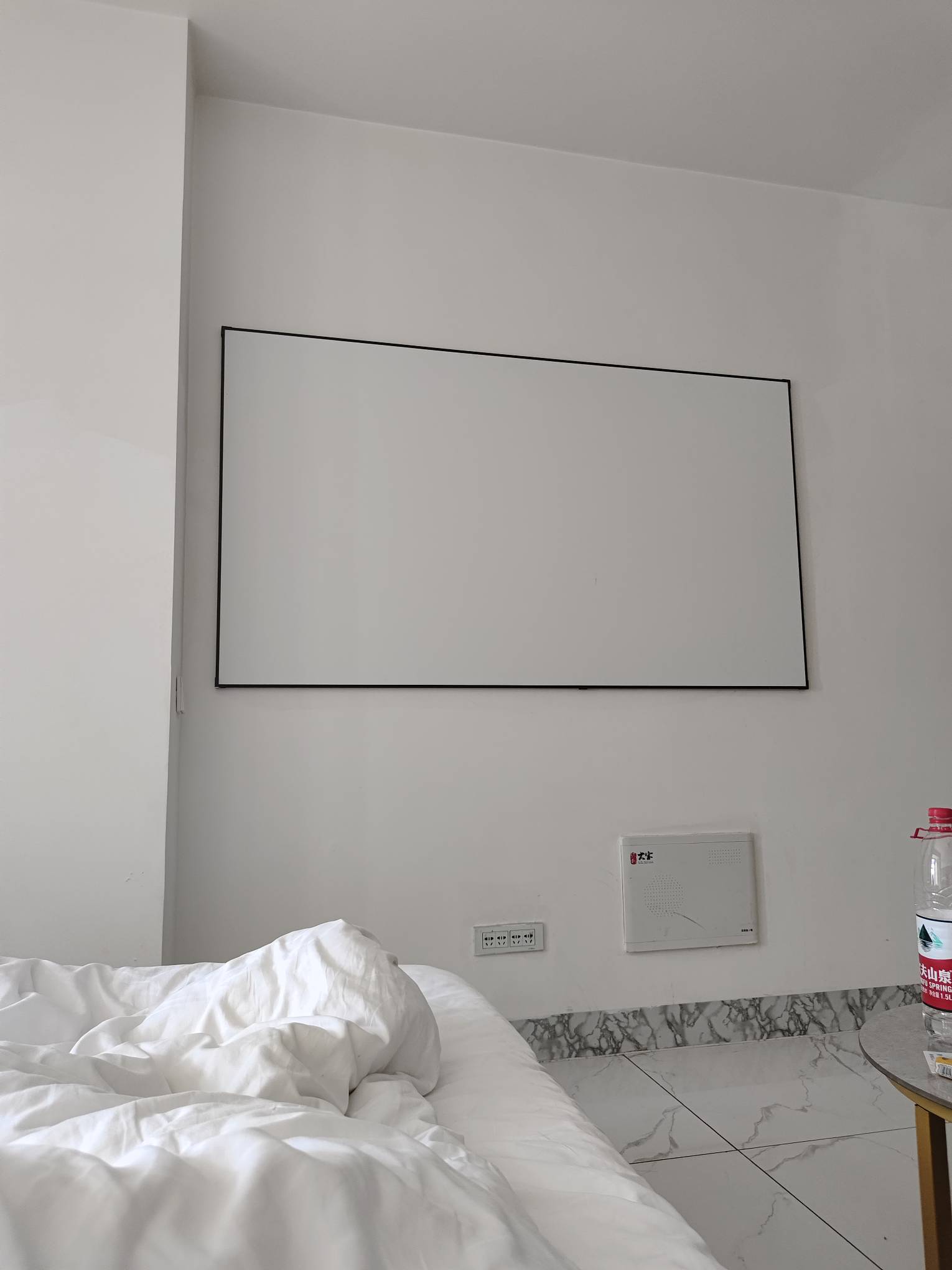 挂壁酒店睡醒一看大年初一了

50 / 作者:三朵桃花 / 