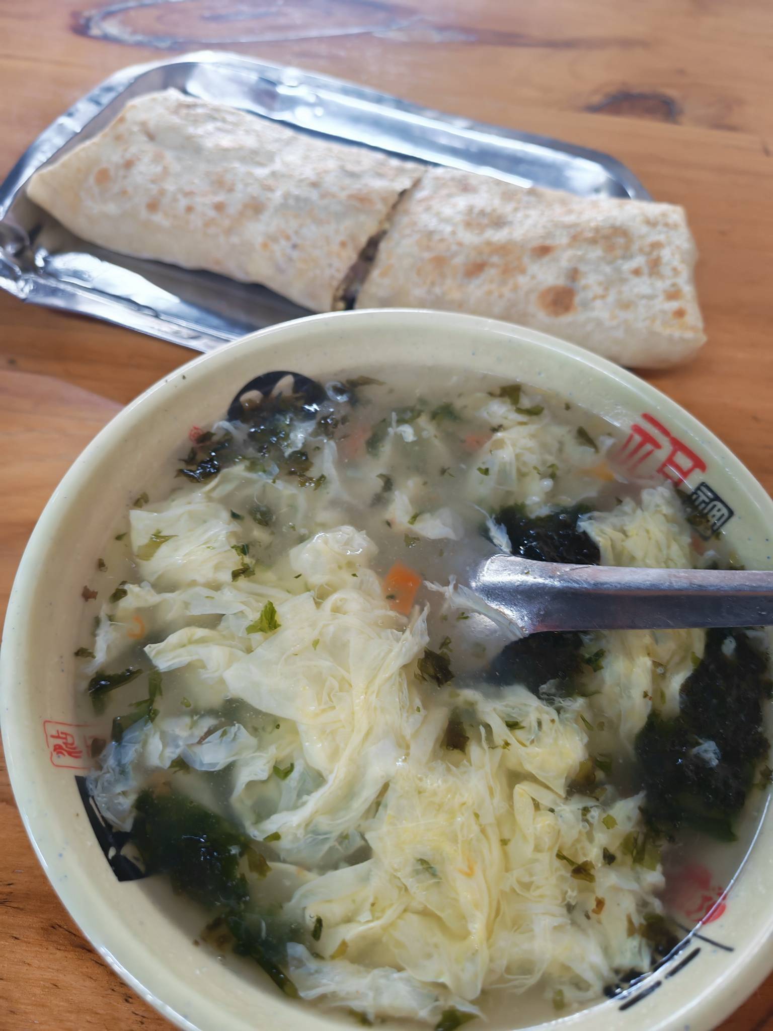 挂b午餐开吃

53 / 作者:卡农话事人 / 