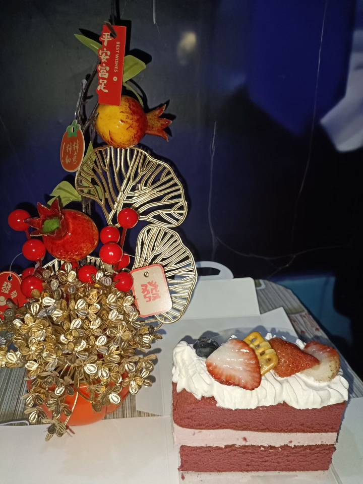 过生日了。

51 / 作者:小面两碗 / 