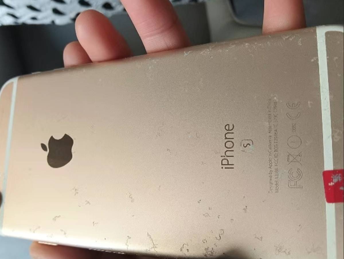 85蚊搞的挂b备用机，只能说勉强能用

99 / 作者:凤鸣 / 