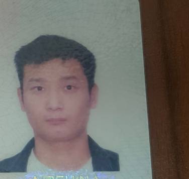 老哥们 被狠狠的羞辱了，去那妹子家里东西被退回来，开着车子去坐在那里像小可爱一样7 / 作者:晨光啊 / 