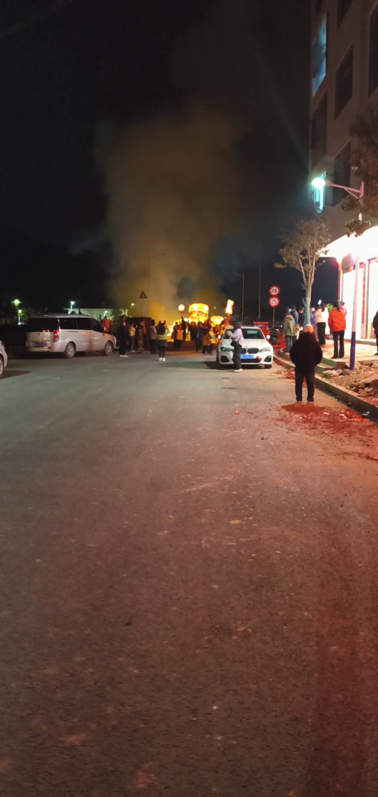 又是没有烟花的一晚上

48 / 作者:缘深缘浅缘自薄 / 