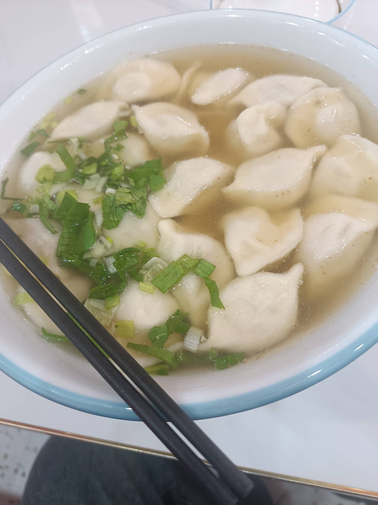 吃汤饺

86 / 作者:生蚝熟了 / 