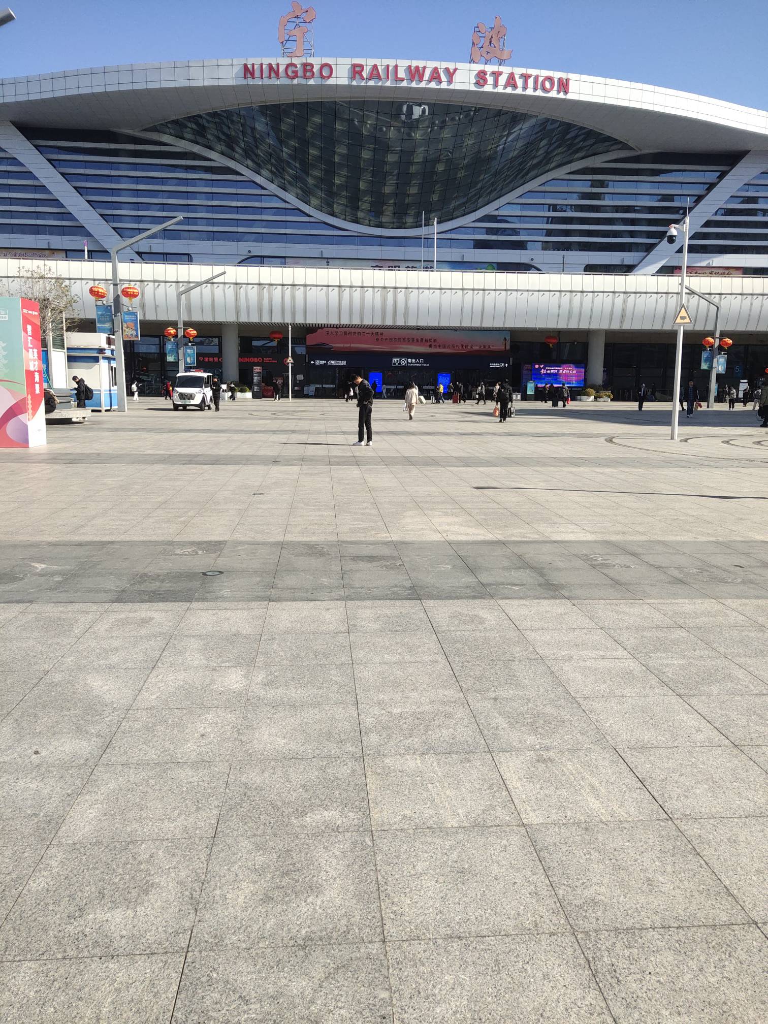 老哥们别睡了，起来嗨



43 / 作者:一路向前8 / 