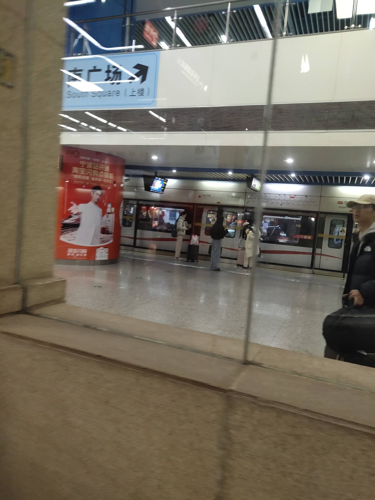 老哥们别睡了，起来嗨



100 / 作者:一路向前8 / 