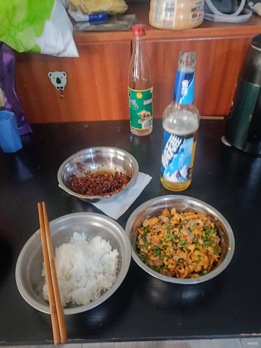 一转眼又快过完年，想到除夕夜那晚和她

1 / 作者:风中之神-聂风 / 