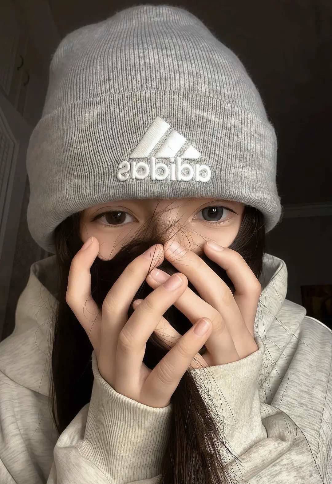 等一个e卡发票到账贴

85 / 作者:童童大王 / 