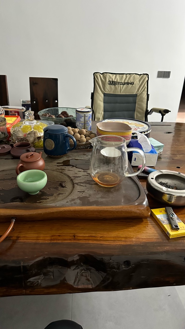 没毛难受啊

35 / 作者:不知明的靓仔 / 