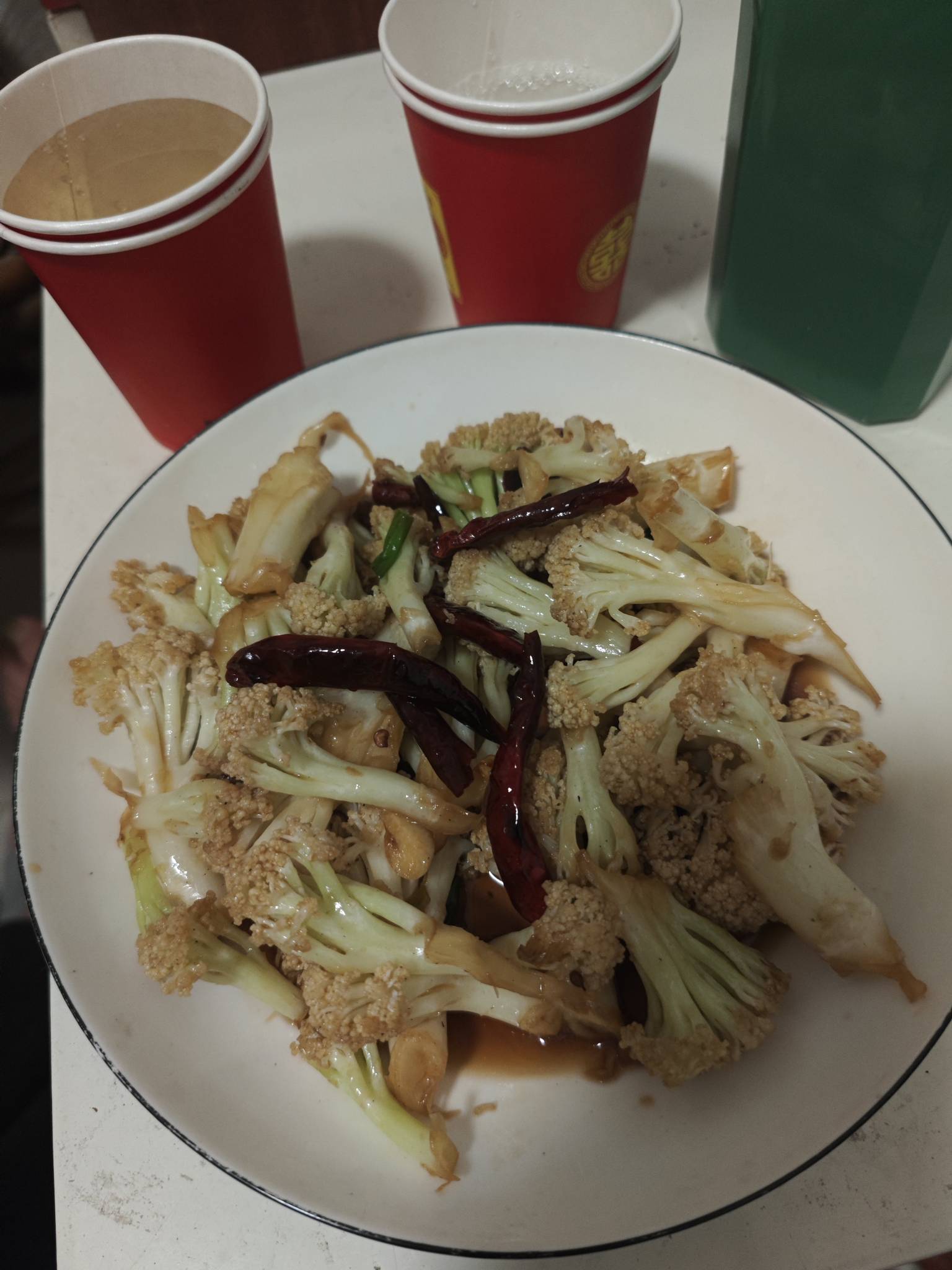 搞定，开喝，有没有深夜故事会

12 / 作者:口味王 / 