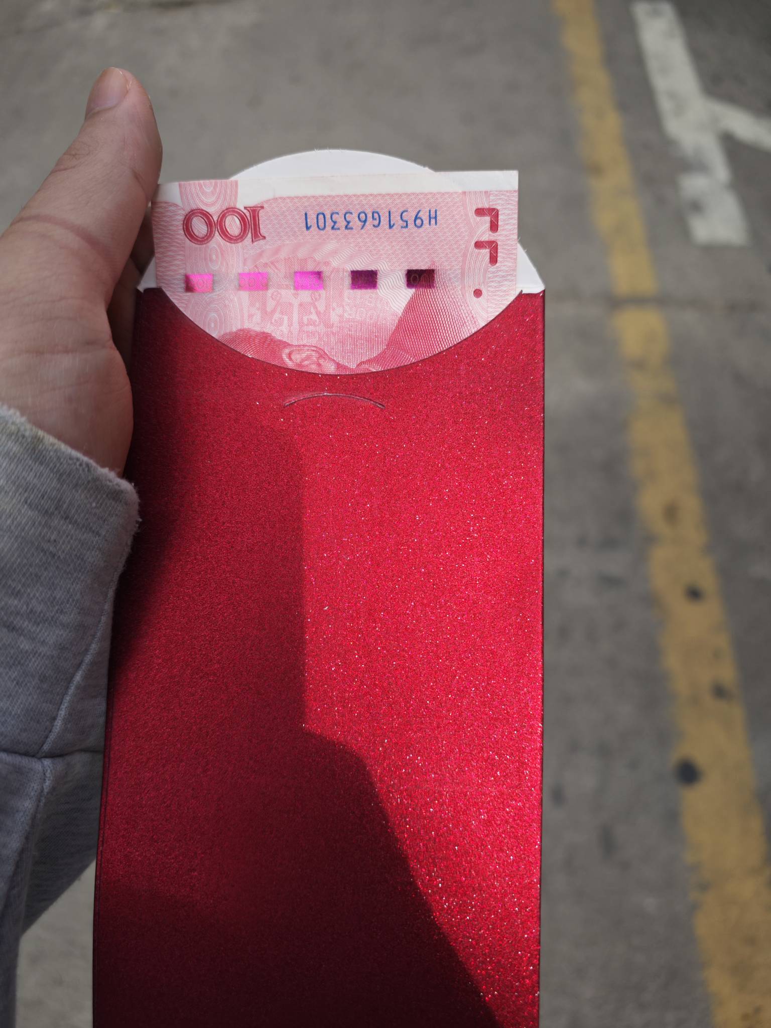 我勒个豆，今天做日结发了100红包

94 / 作者:z1vm / 