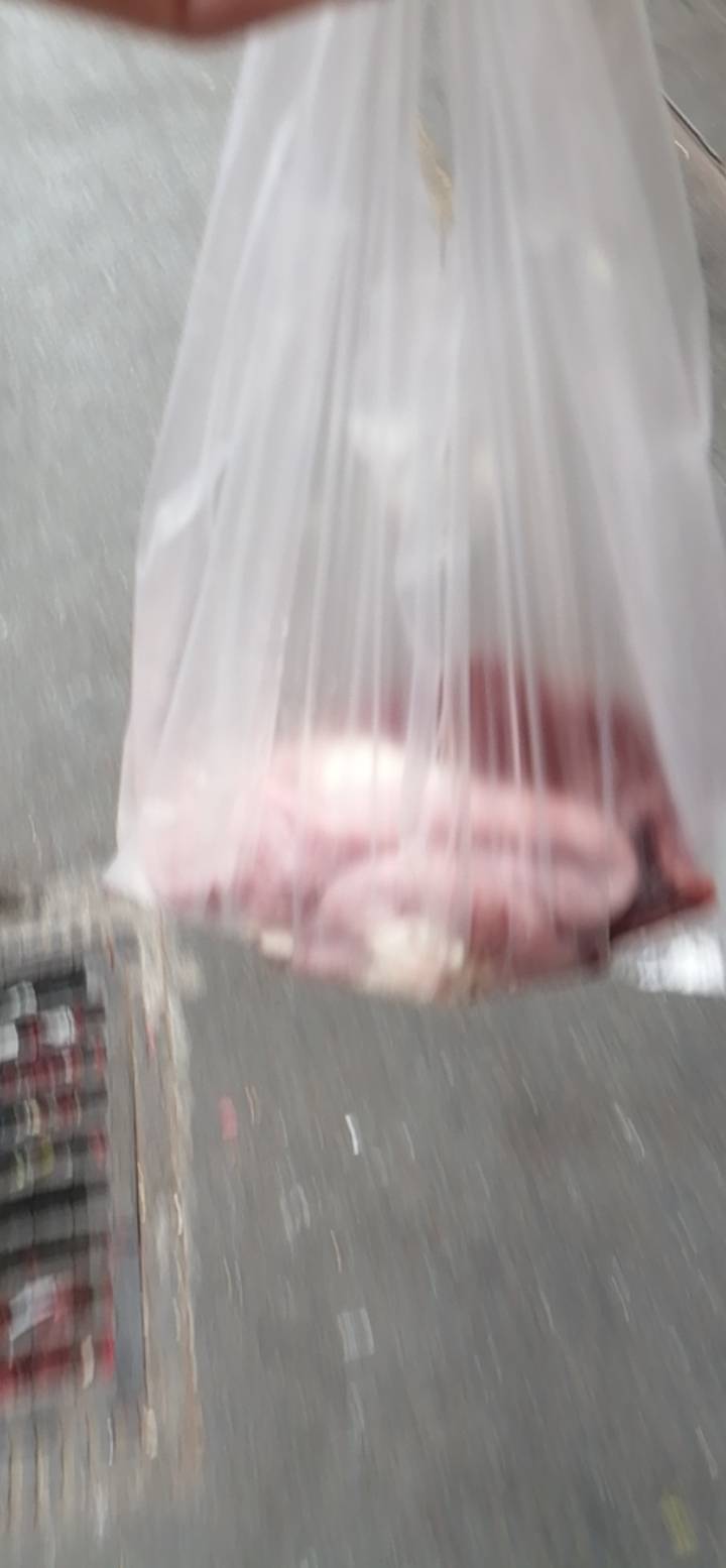 煮个早餐是不是有点少，9.5块

54 / 作者:专业吃席 / 