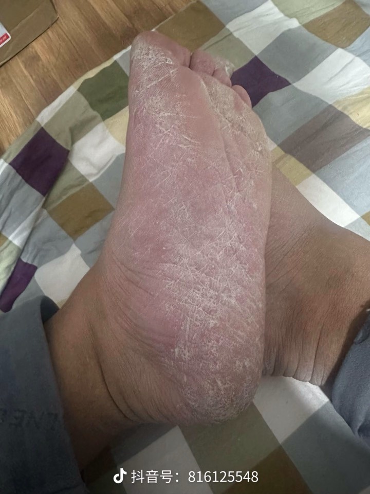 老哥们大事不好了，快进来，我慢慢跟你们说





来卡农好几年了，我发现我已经爱上卡93 / 作者:农行上海支行 / 