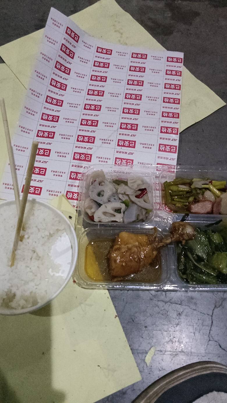 舒服活还包吃 快递公司贴标签

23 / 作者:申请一下啊 / 