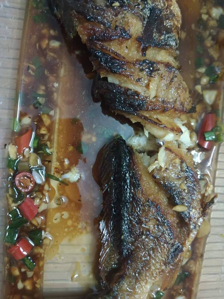 难怪吃另一边味道怪怪的，一翻过来都糊这样了，商家还说正常的？

65 / 作者:风中之神-聂风 / 