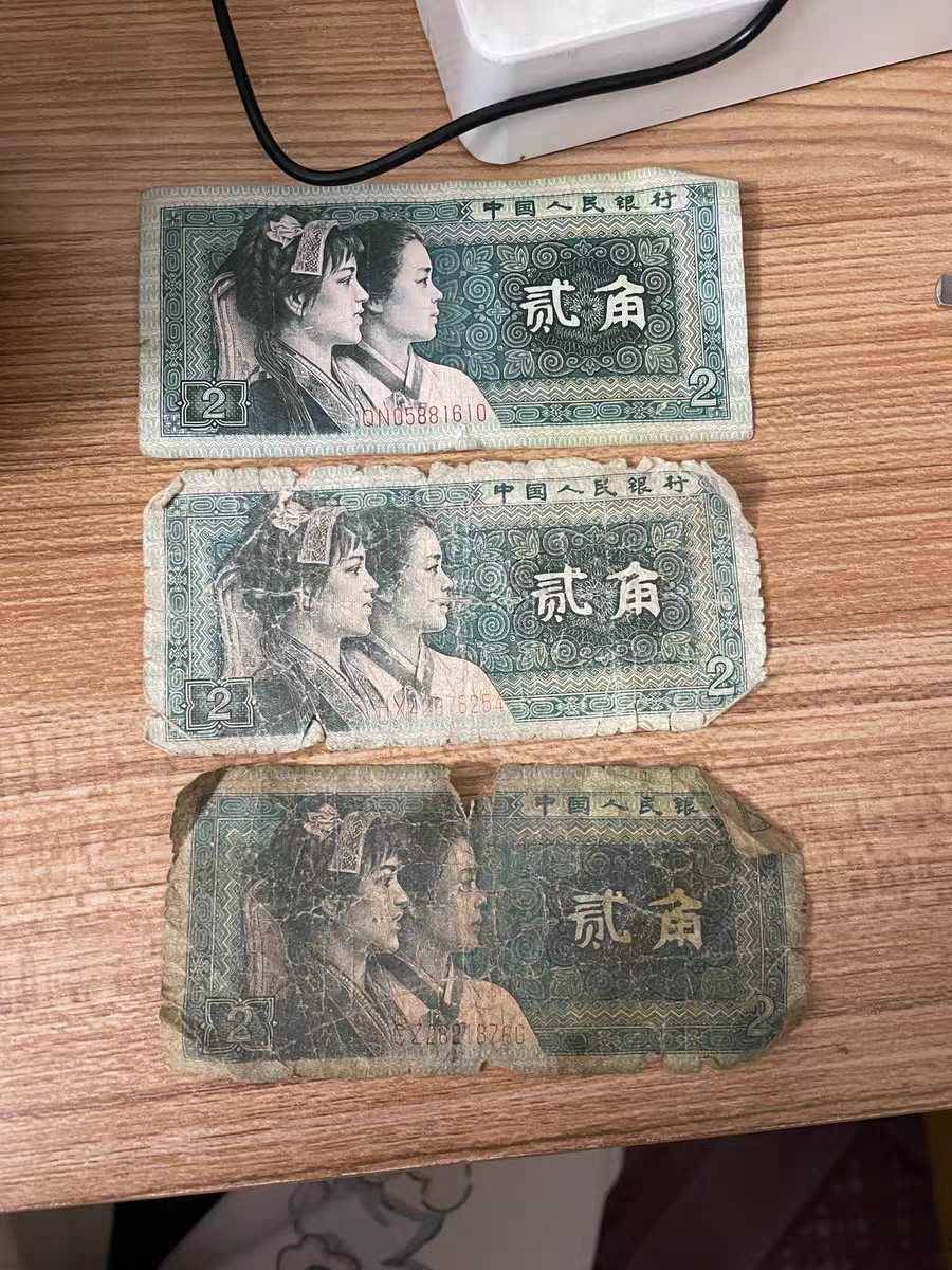 这值钱吗

23 / 作者:温柔is / 