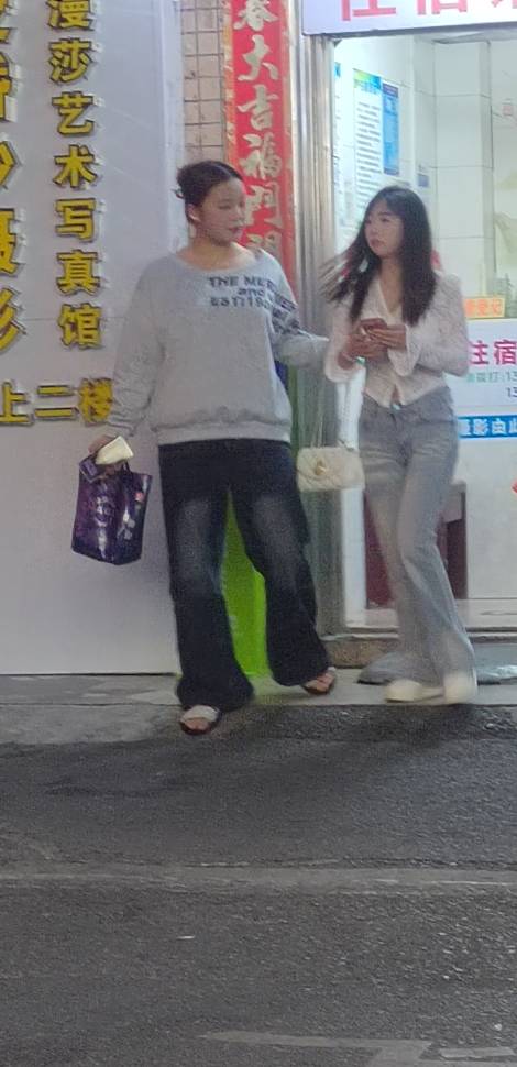 万能的老哥们，一天时间去哪能搞到两万块钱

82 / 作者:祁同伟 / 