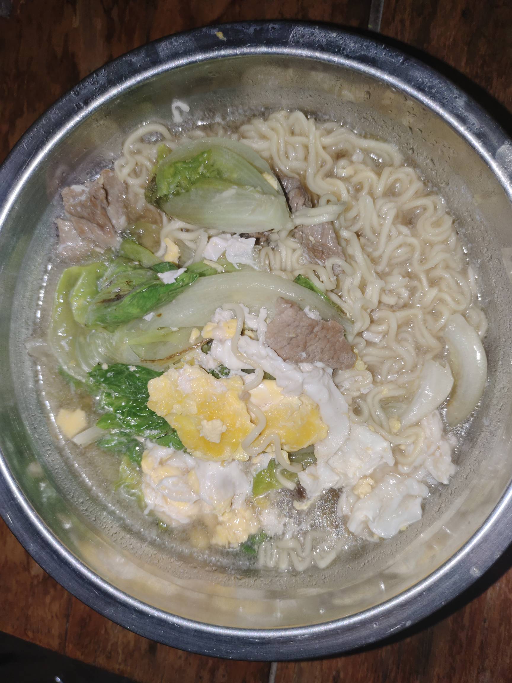 老哥们吃夜宵，自己煮的

34 / 作者:子虚唯1 / 