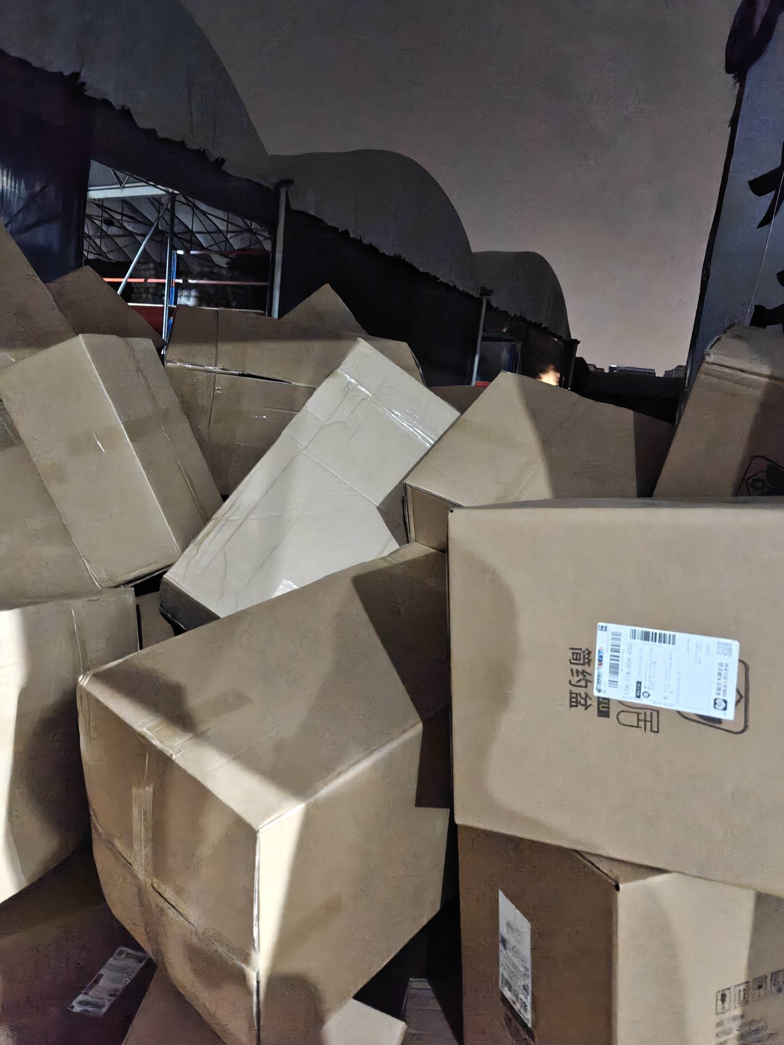 奥特曼在必，我已浑身发满力量，颤抖的汗水已经赛亚人状态，此时的我可以打爆一颗星球67 / 作者:世界本没有公平 / 