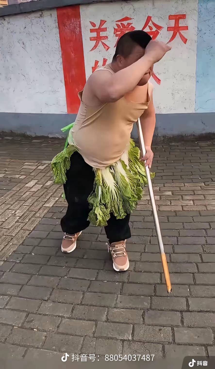 还好五羊杯程宇东夺冠了。不然又要被喷成渣渣了

11 / 作者:要辩难辩 / 