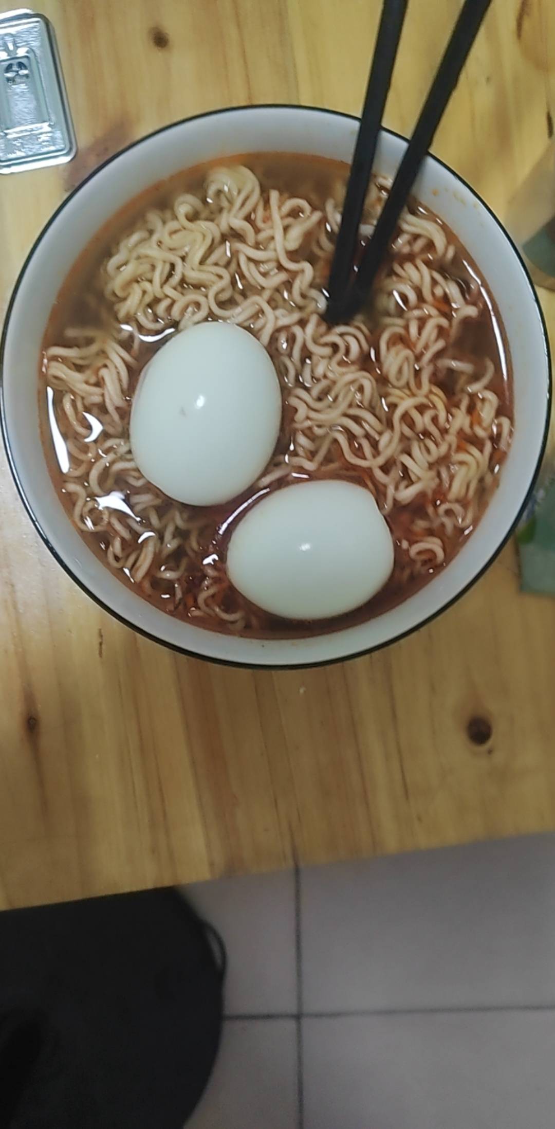 第一张图片是还没有来卡农之前，第二张是来了卡农之后


56 / 作者:挂比了救我鸭 / 