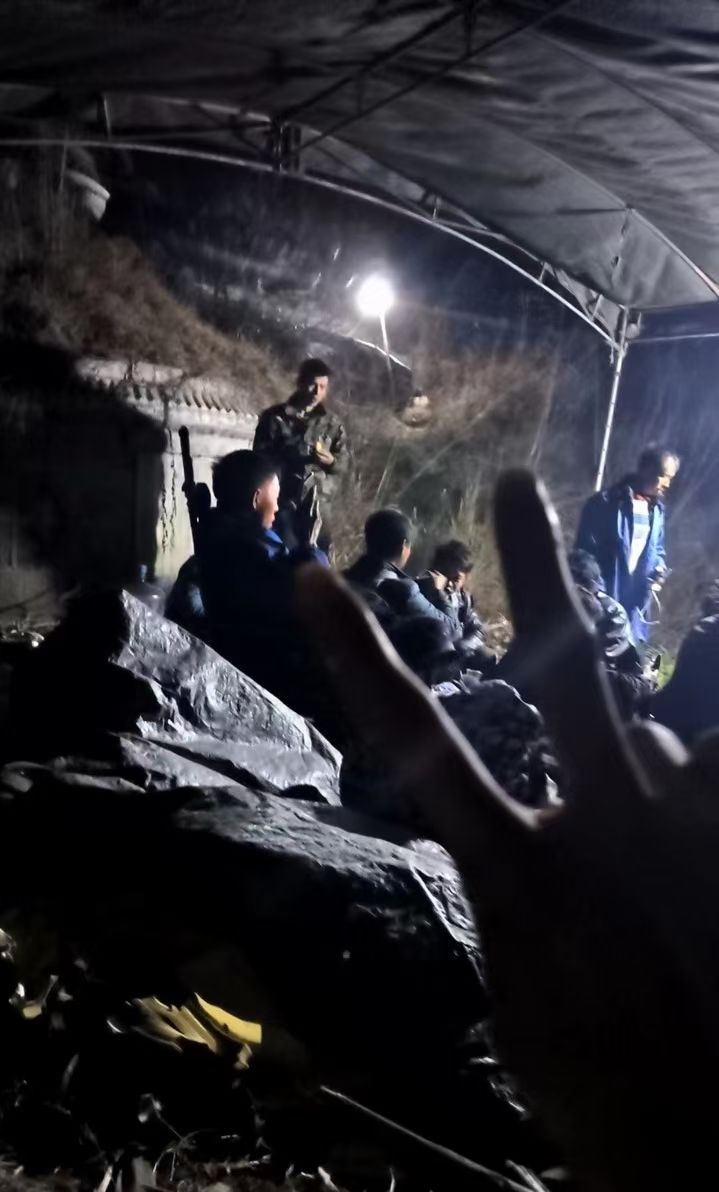 今晚好像只剩下十几度。有点可怕


96 / 作者:卡农话事人 / 