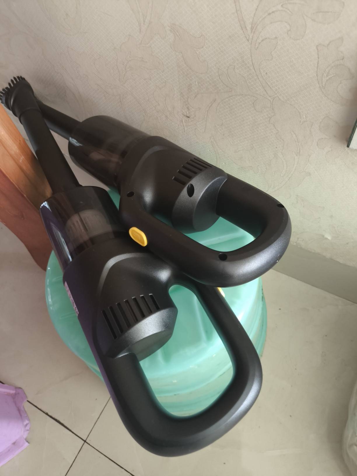 抖音打卡那一个吸尘器，填广东都没有哦，但是他你去找客服还是一个鬼样子，他说我可以92 / 作者:bt响亮cq的时候 / 