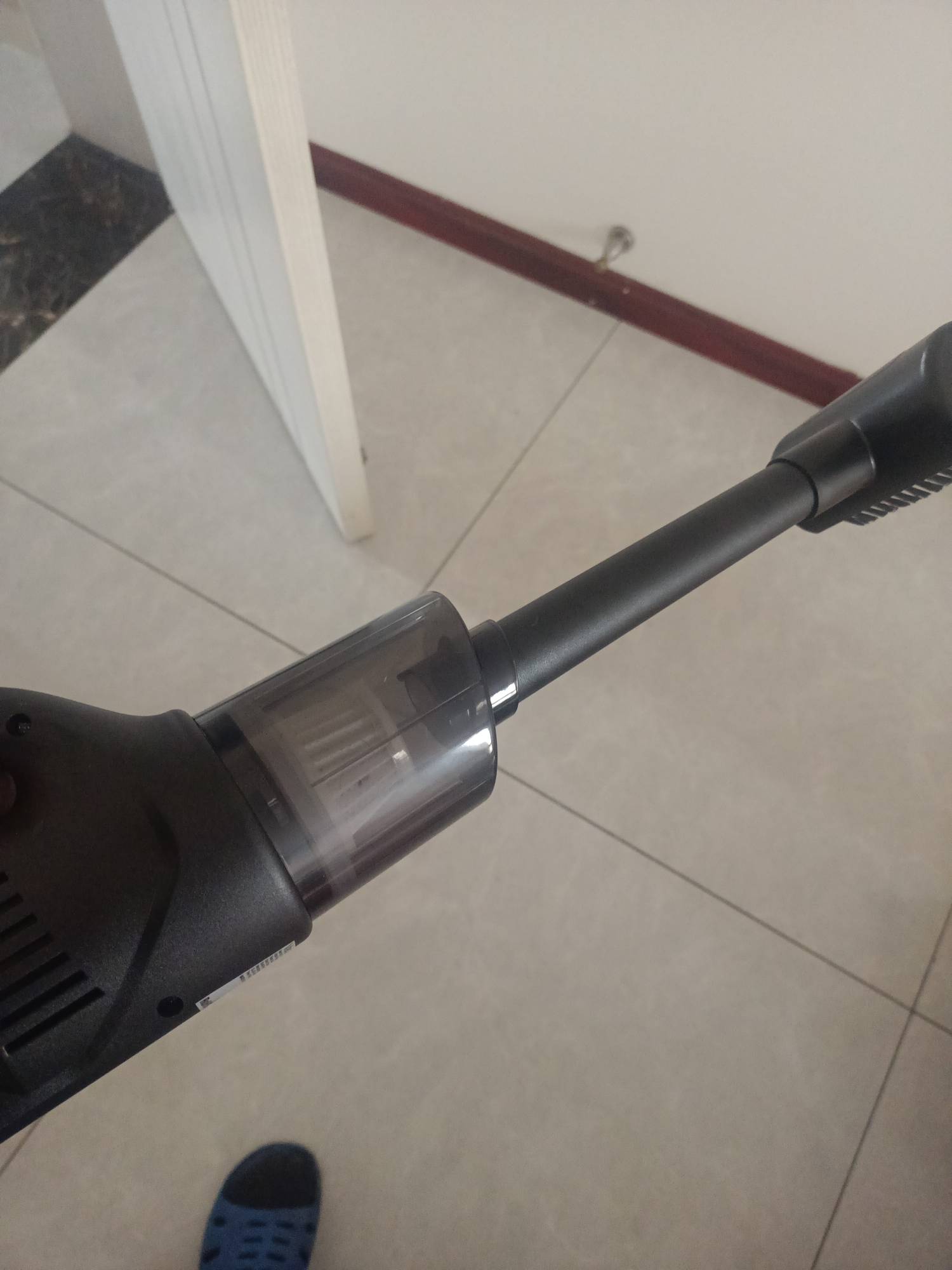 辛辛苦苦一个月 给个破吸尘器  屁用没有


95 / 作者:莪吥〆会输の / 