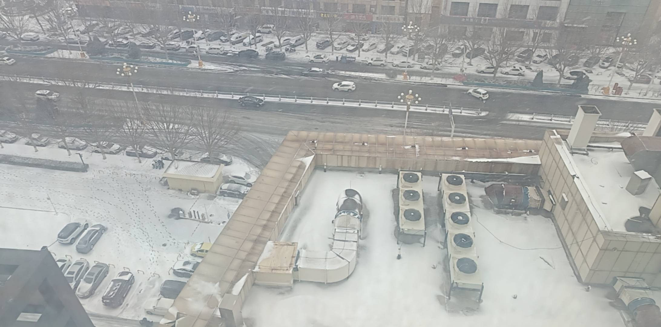 我们这下雪了

42 / 作者:随便看看661 / 