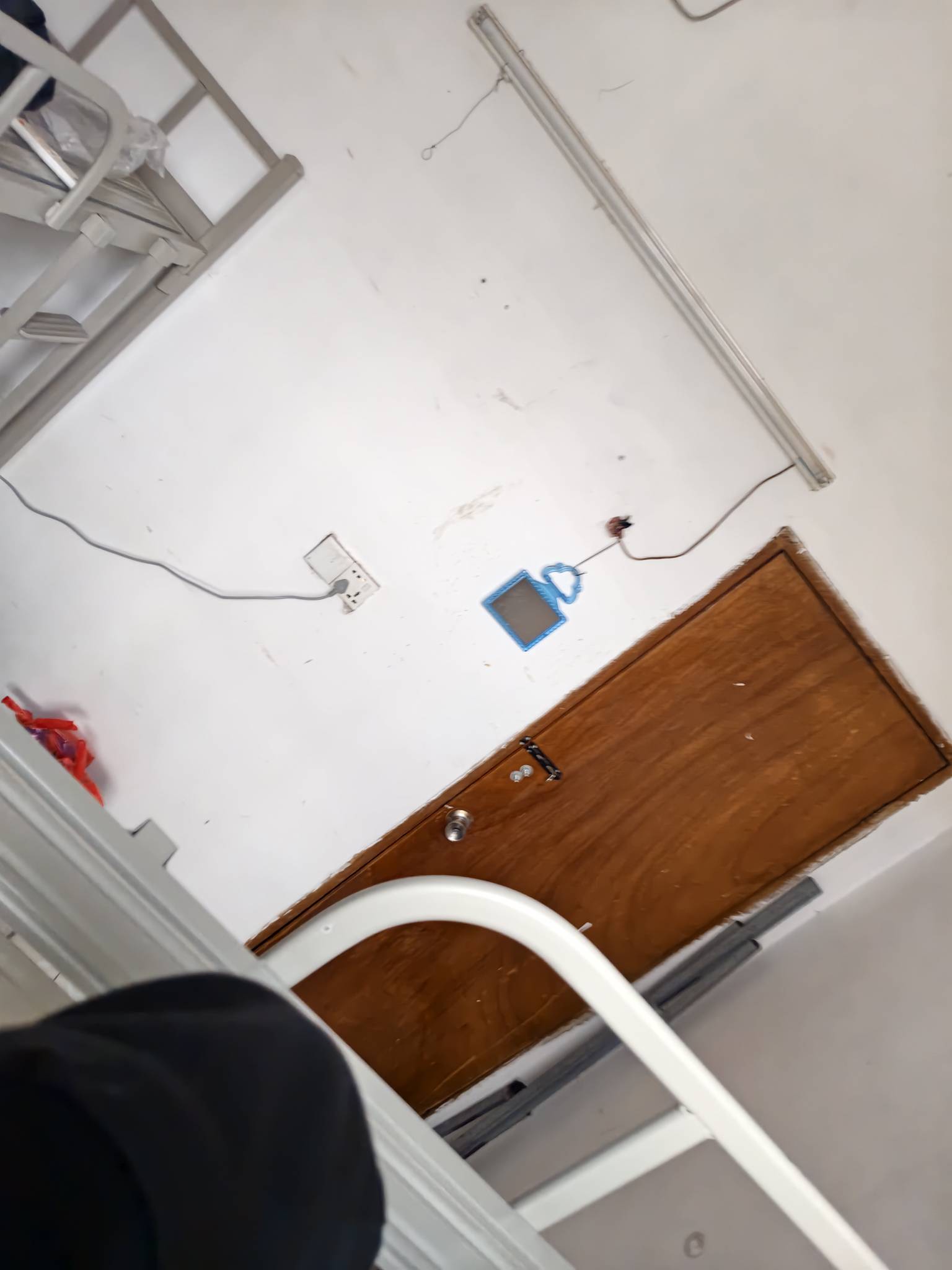 不确定一直能干的厂就应该准备一个睡袋，。干不了快速打包走人


68 / 作者:奥利给124 / 