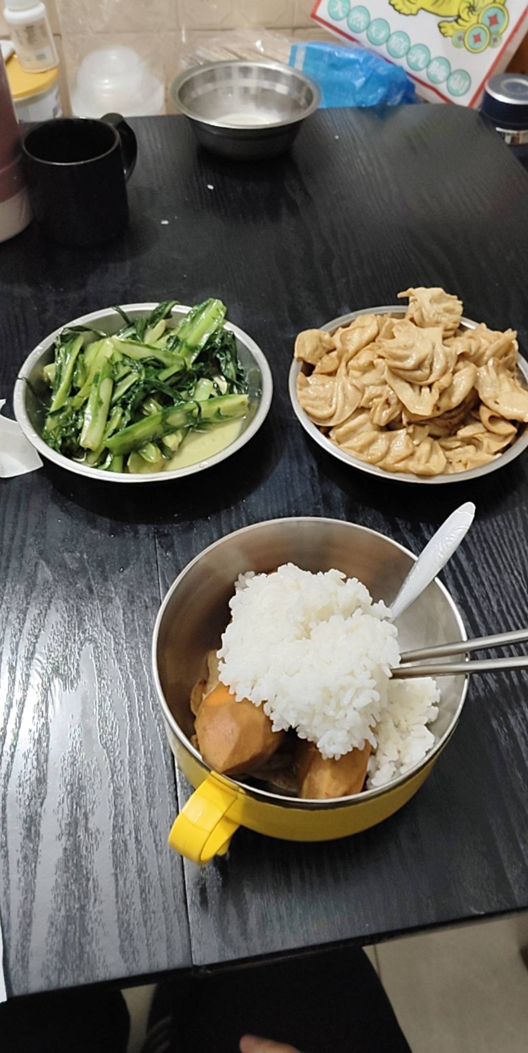 老哥们吃了吗，自己随便炒来吃点 不要因为懒不煮啊，自己亲自用心炒的那才是真的美味21 / 作者:绝望的你我 / 