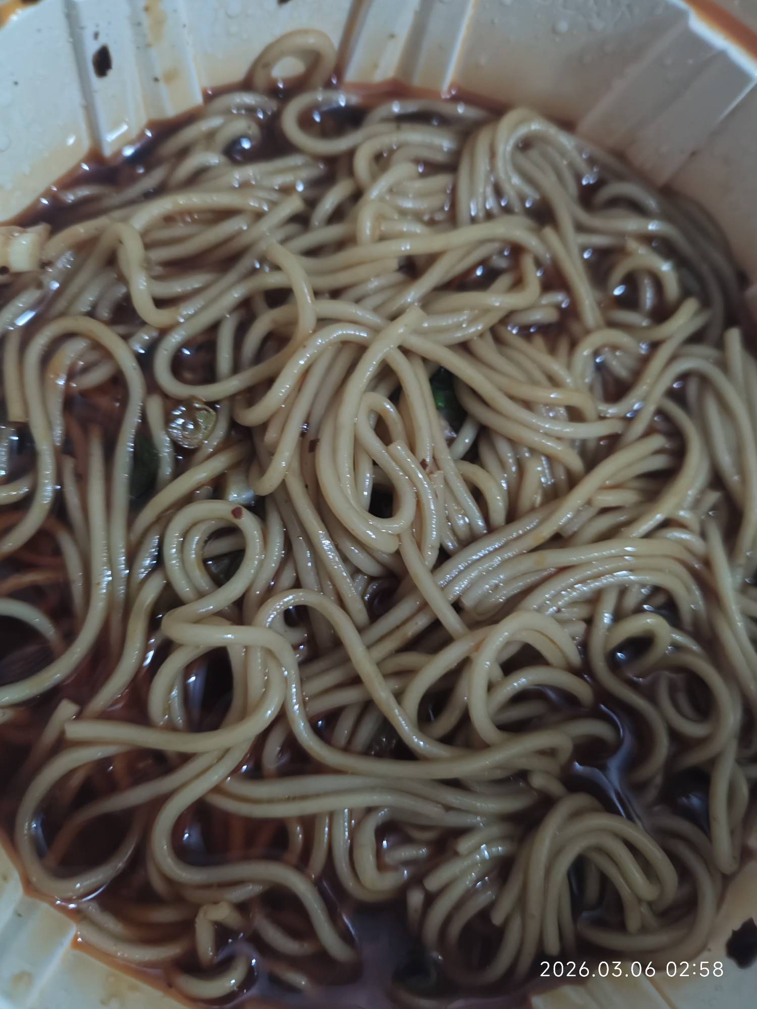 吃挂壁面，再也不打√了

12 / 作者:憨小憨 / 