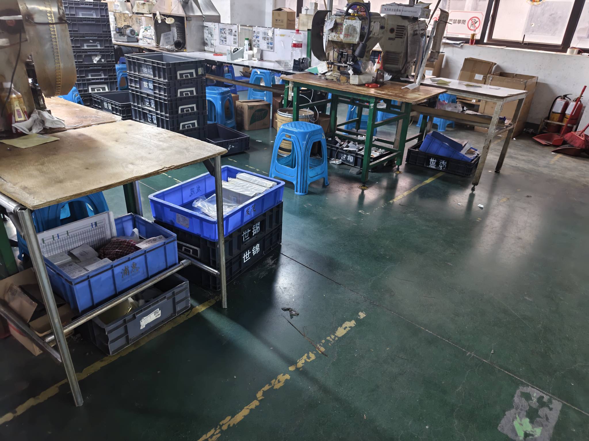 全场唯一没有椅子的工位被我找着了，腰是真疼啊


72 / 作者:奥利给124 / 