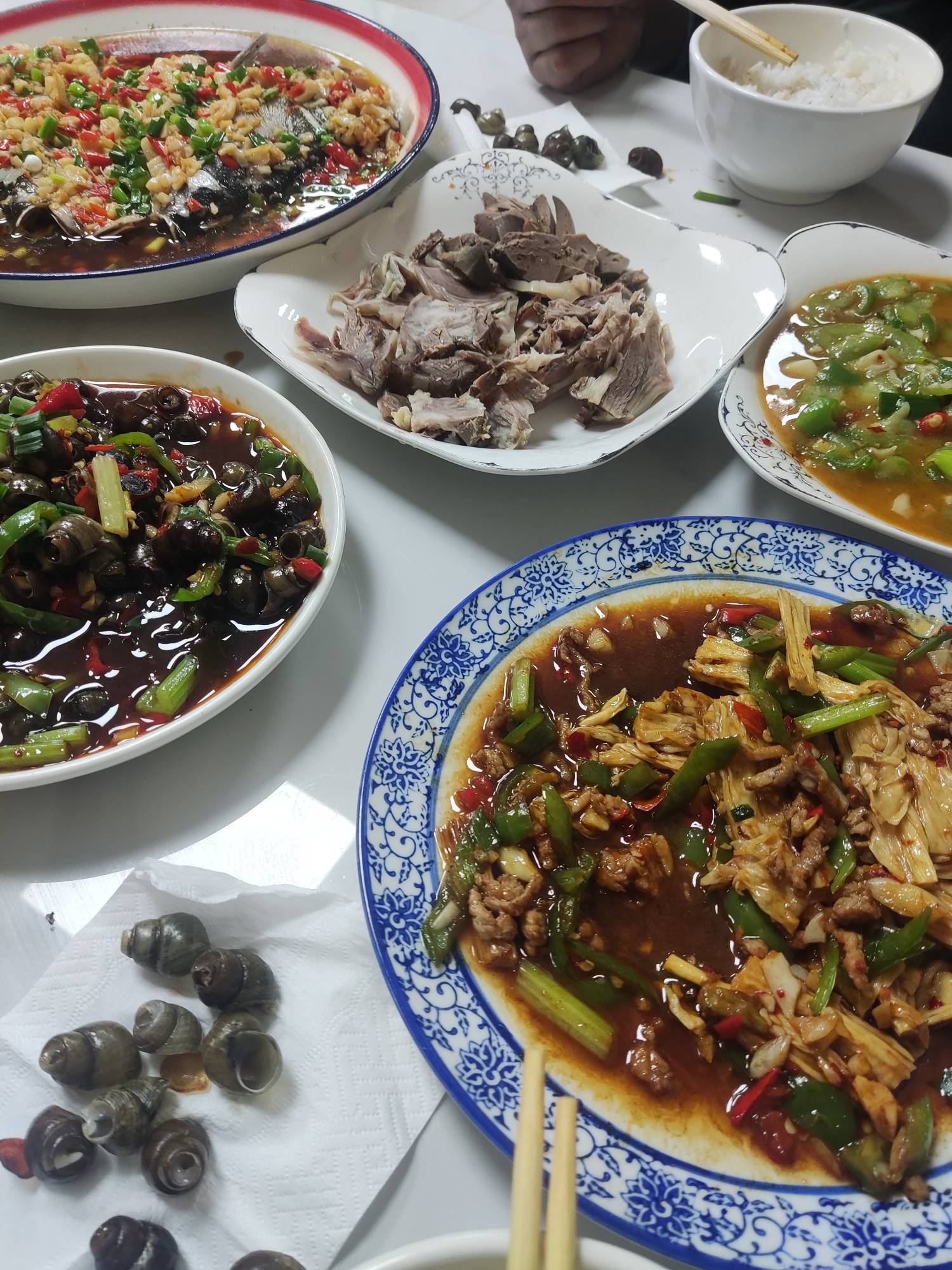 宵夜了 老哥们

35 / 作者:搬砖人啊 / 