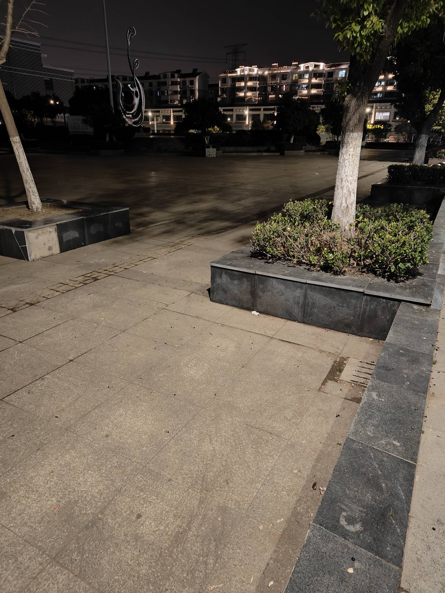 现在顺丰咋回事，这几天用了两次，比三通一达那些都要慢一天到两天。

51 / 作者:摇摆的苏丹 / 