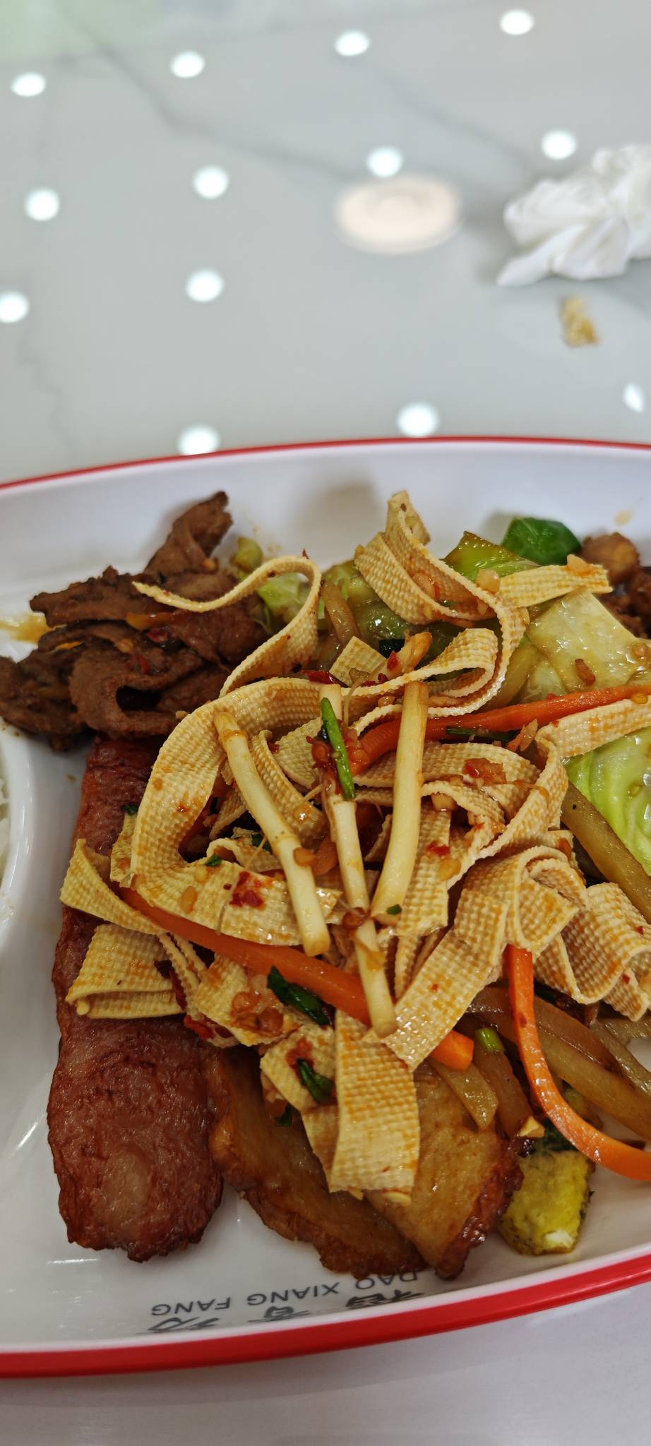 折耳根真是太难吃了

90 / 作者:卡农豆包 / 