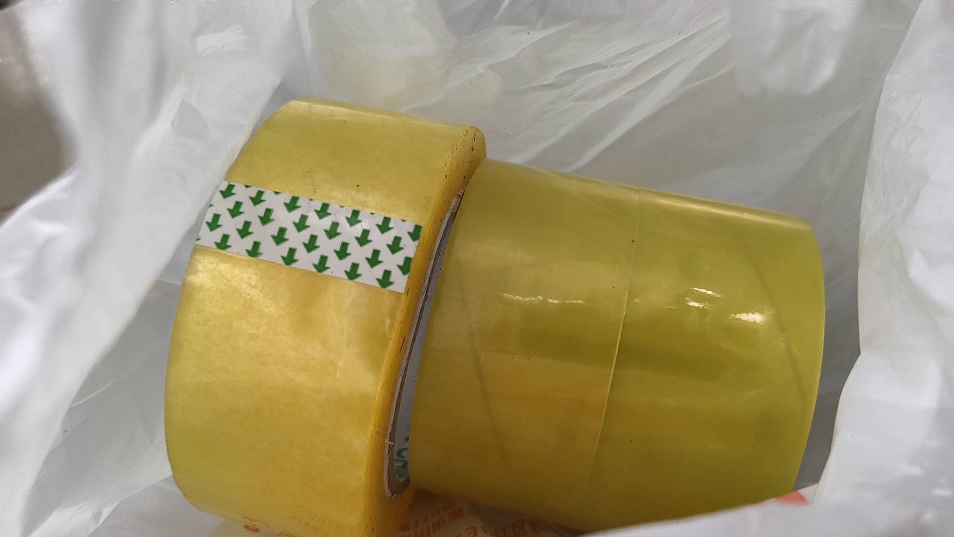 美团把我逗乐了，点的饮料和辣条 结果给我送三个胶带过来

51 / 作者:天边的云啊 / 