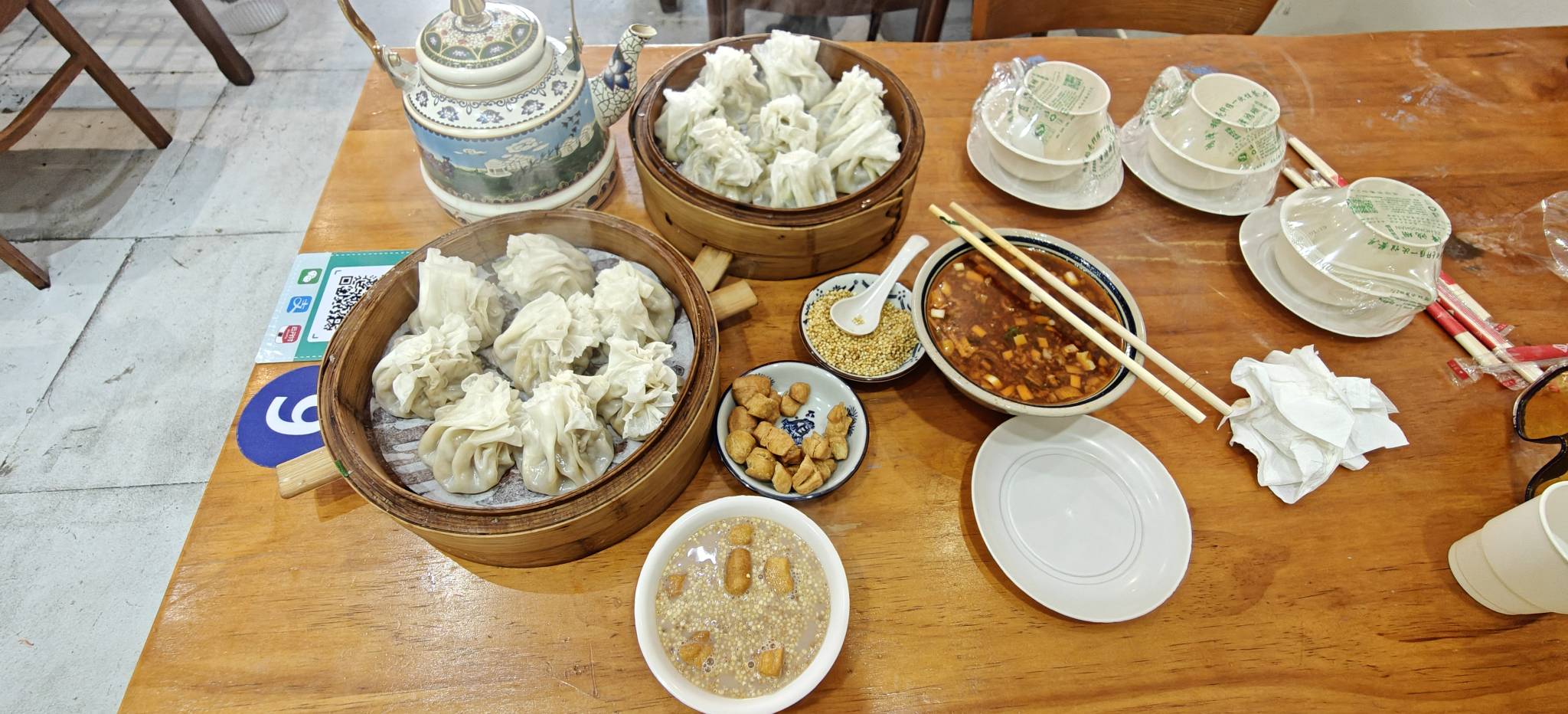 跑了30km，从市北干到黄岛。吃爽了。就为了来这里吃一口正宗的内蒙烧麦。






30 / 作者:时间就是就睡觉 / 