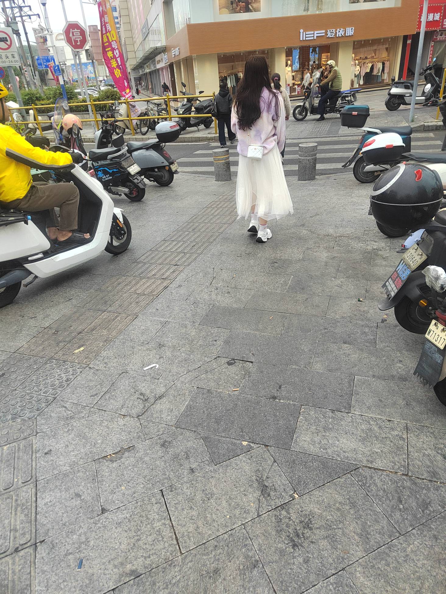 老哥们晚上吃什么？

82 / 作者:祁同伟 / 