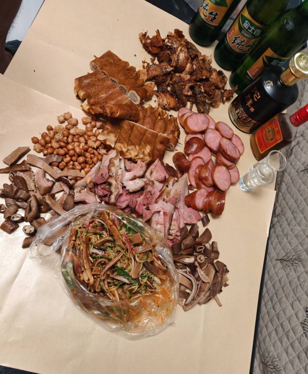 老哥们，今天去站点了解了，说每个月跑到1100单才有4.8元一单，而且要全勤才有
1100*44 / 作者:表哥军体拳 / 