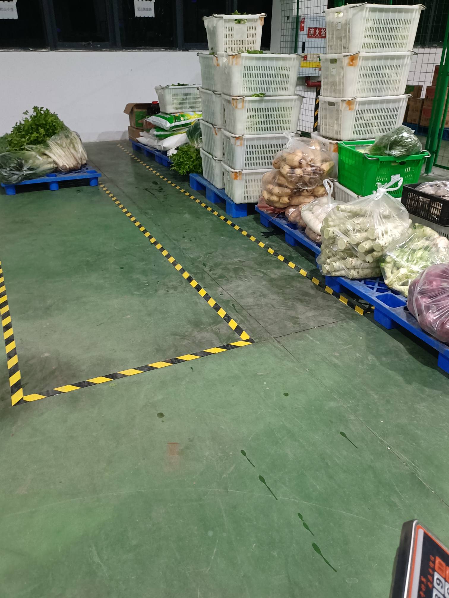 老实上班是唯一的出路， 慢慢还账


17 / 作者:v18883340973 / 