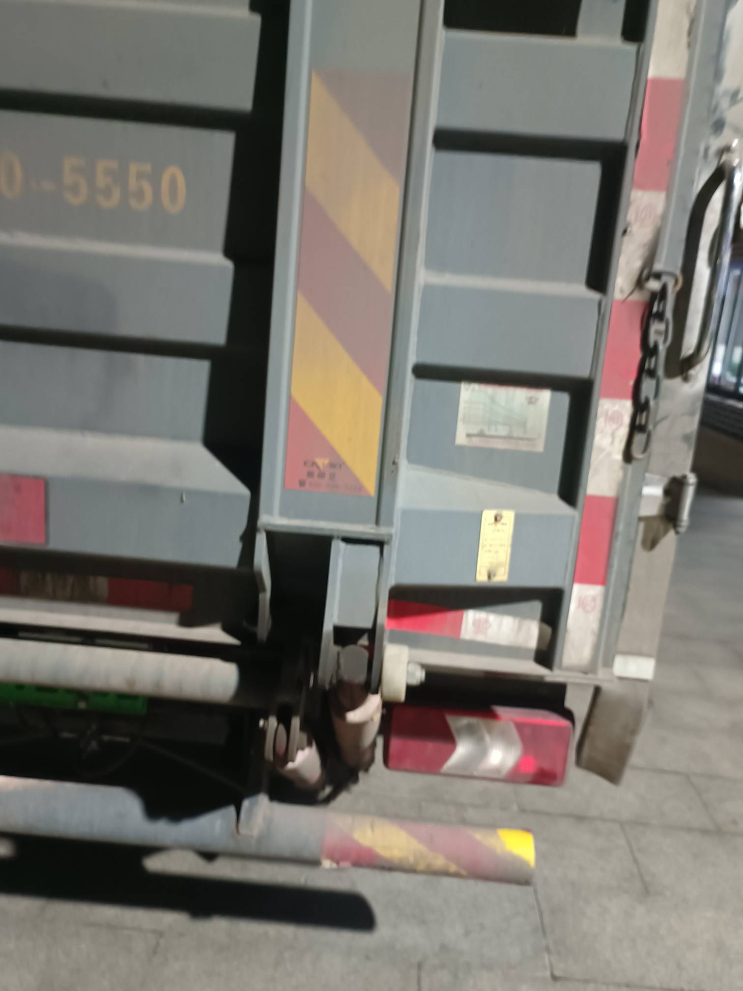 老实上班是唯一的出路， 慢慢还账


75 / 作者:v18883340973 / 